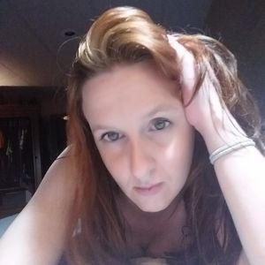 Meet your Posher, Adrianne